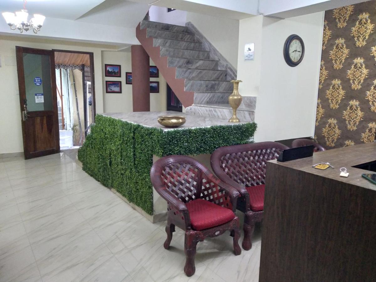 Hotel Shivalik Retreat ガントク エクステリア 写真