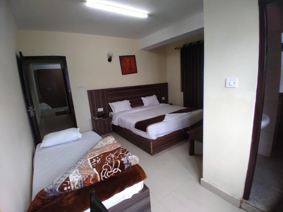Hotel Shivalik Retreat ガントク エクステリア 写真